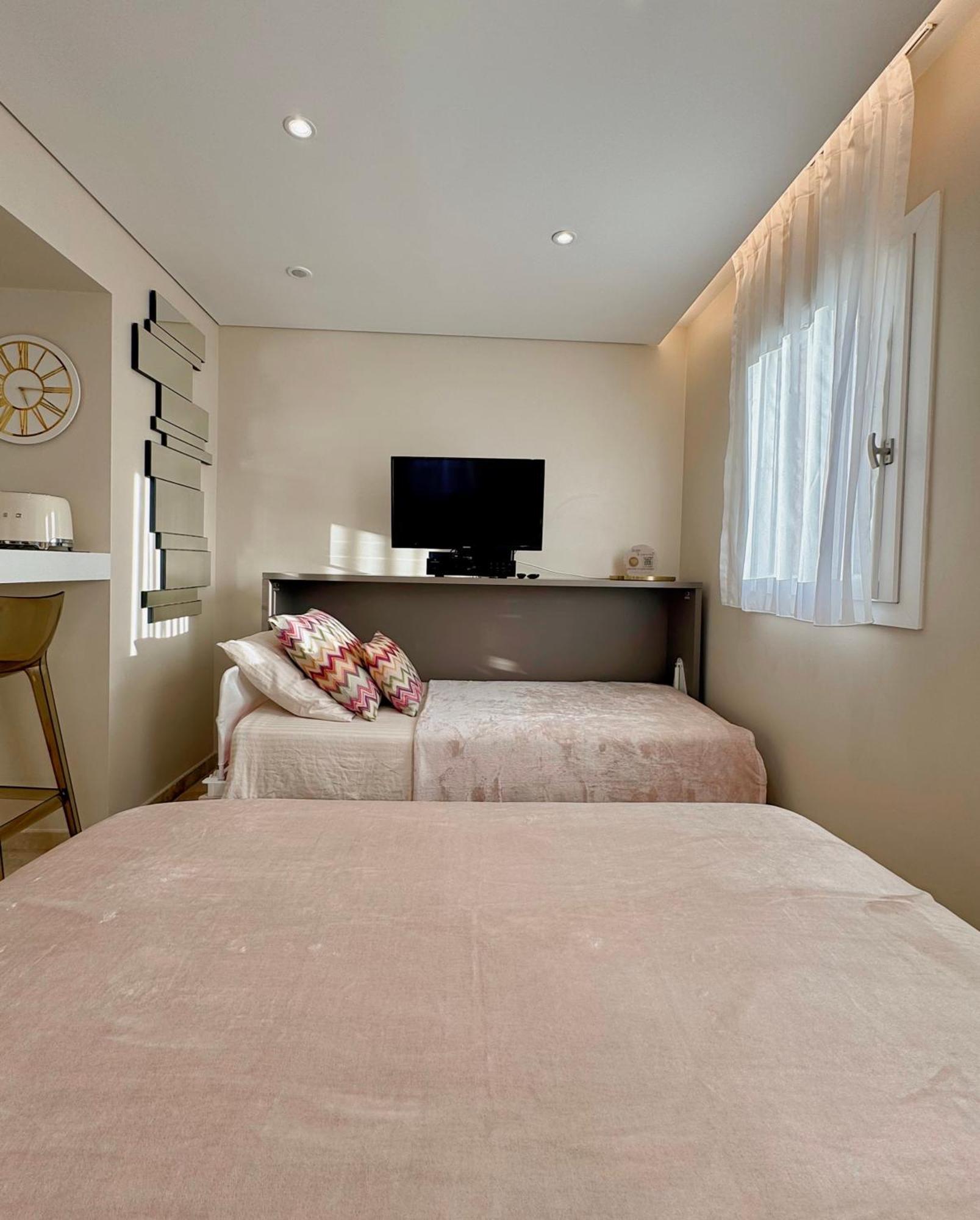 Studio Climatise, Terrasse, Parking Prive, 50M De La Plage Saint Tropez Exteriér fotografie