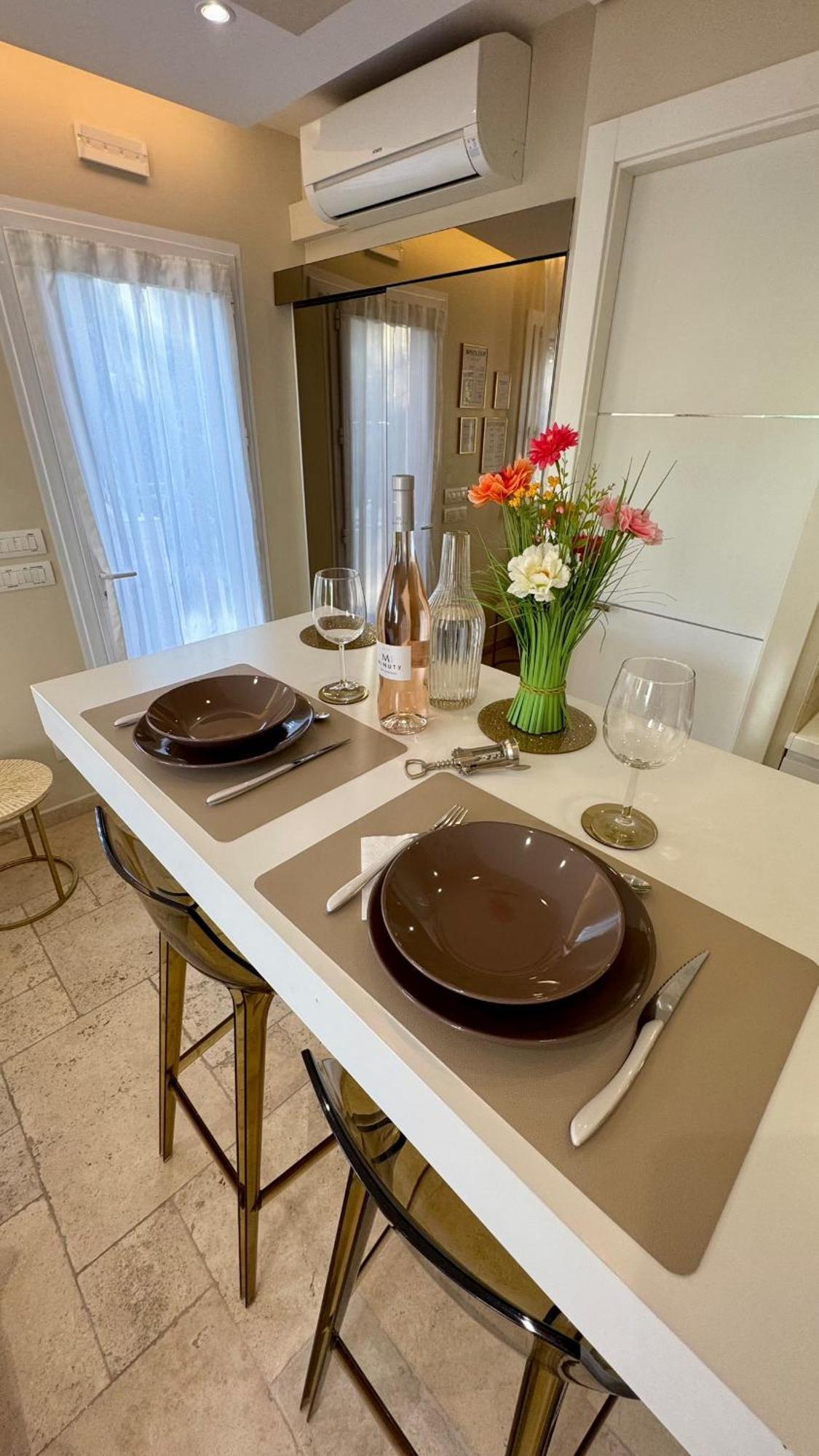Studio Climatise, Terrasse, Parking Prive, 50M De La Plage Saint Tropez Exteriér fotografie